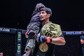 英足总杯前瞻：诺丁汉森林VS伊普斯维奇北京时间3月4日凌晨，本赛季最后一场足总杯1／16决赛将在城市球场打响，主队诺丁汉森林将与远道而来的伊普斯维奇争夺最后一席八强之位。